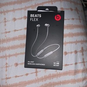 Beats Flex ALLDAY WIRELESS EARPHONES